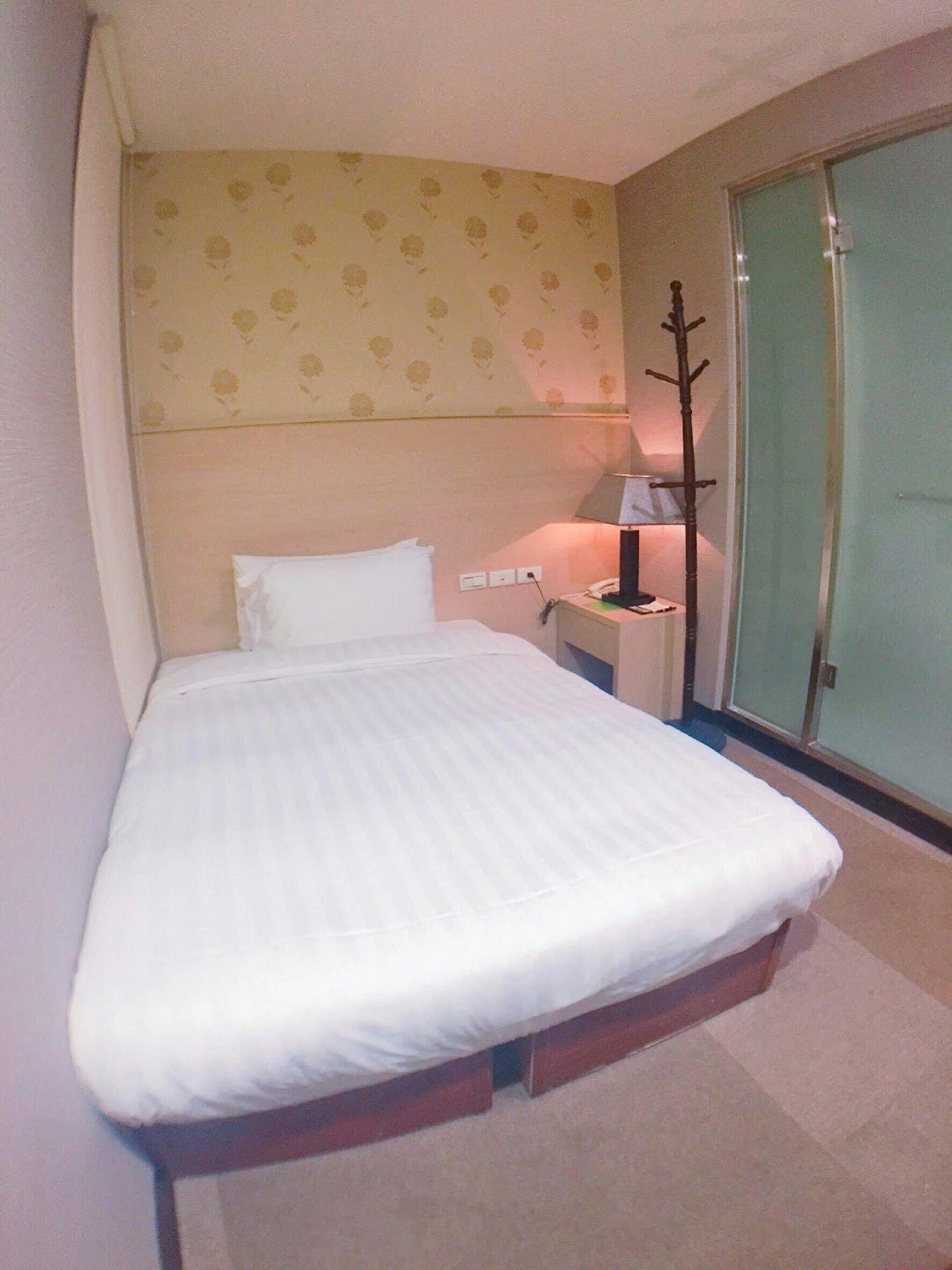 Royal Hotel Taipei Exterior foto